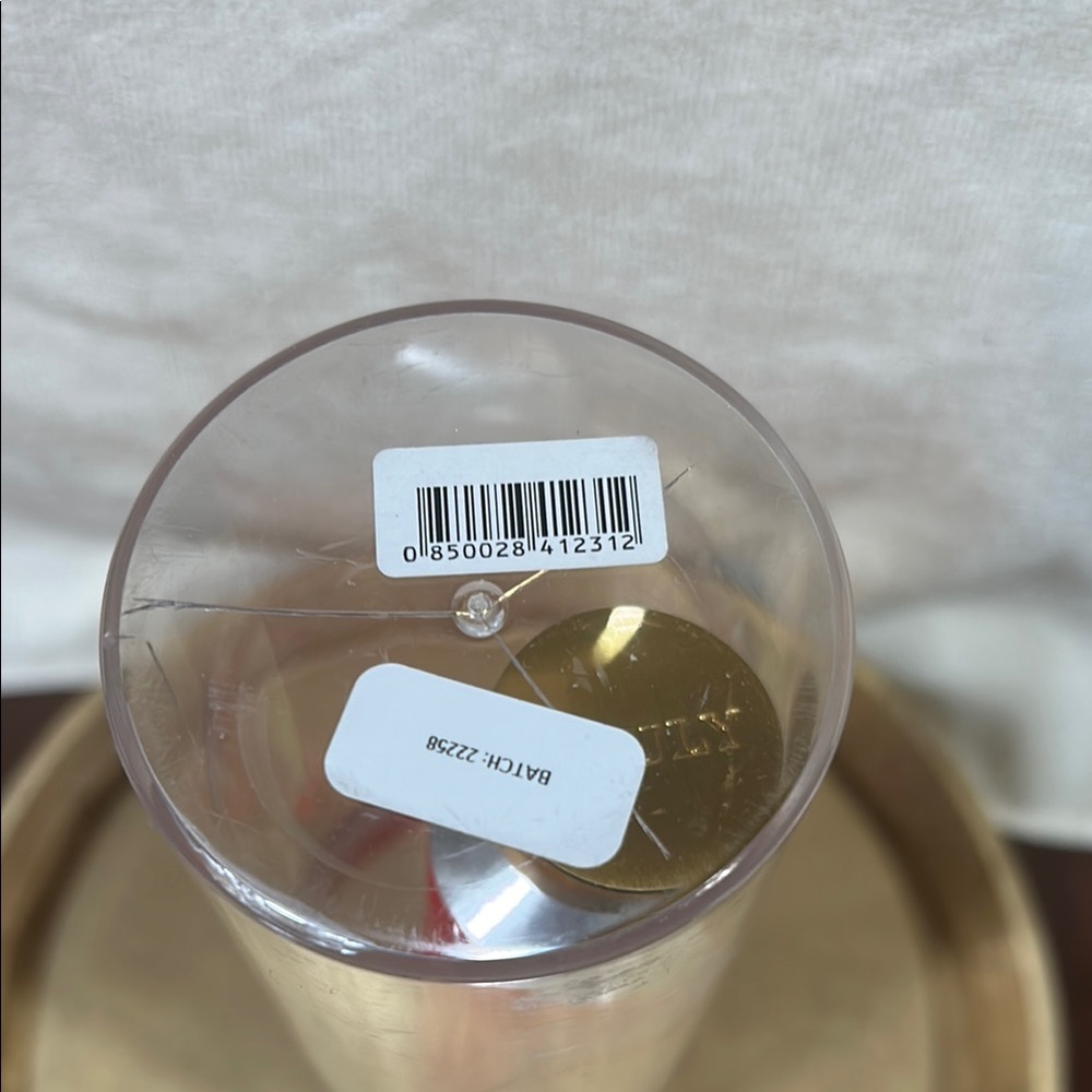 TRULY Red Body Mask with Gold Cap - Picture 5 of 10
